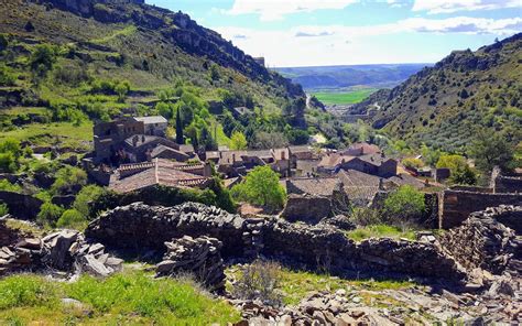 crcavas de patones|Ruta de Senderismo «Las Cárcavas de Patones»